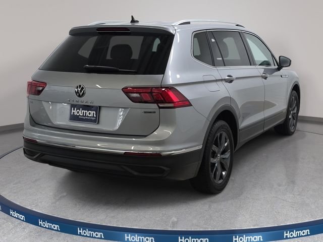 Used 2022  Volkswagen 2.0T SE image 6