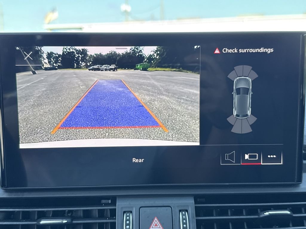 2022 Audi SQ5 Premium - Photo 25
