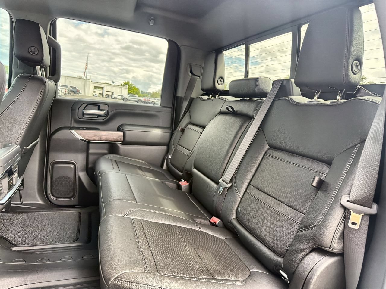 Used 2023 SUMMIT WHITE GMC Denali image 20