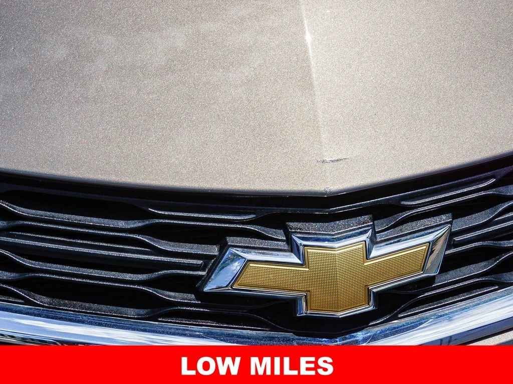 Used 2018 Gray Chevrolet LT image 10