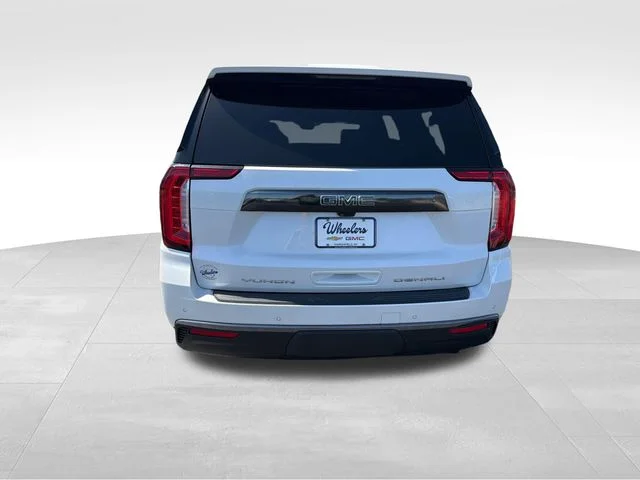 Used 2024 White Frost Tricoat GMC Denali Ultimate image 4