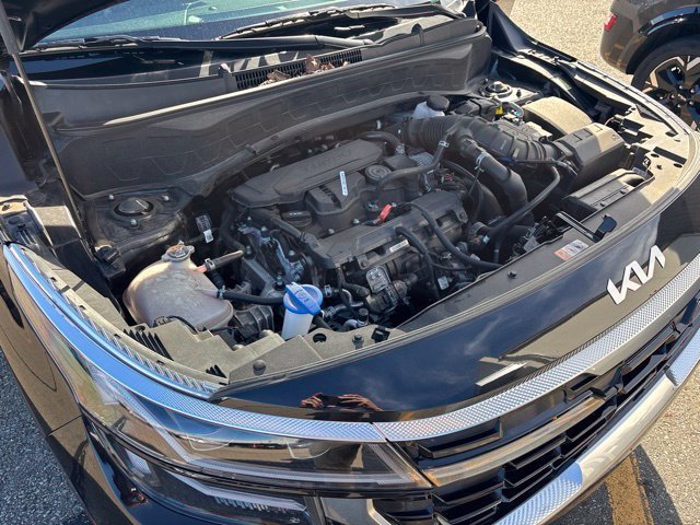 Used 2024 Fusion Black Kia SX image 18