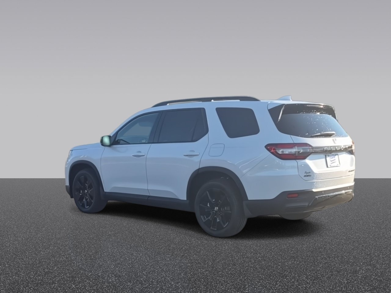 New 2026 Platinum White Pearl Honda Black Edition AWD image 6