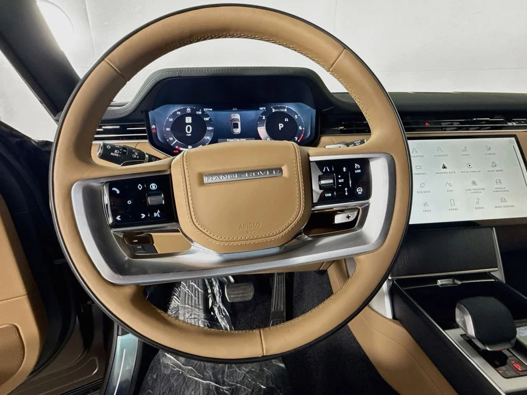 New 2026 Tourmaline Brown in Satin finish Land Rover SE image 12