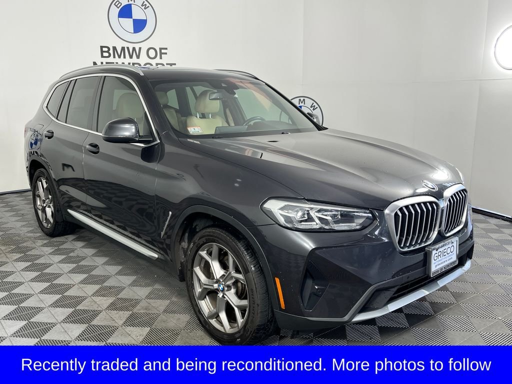 Used 2022 Gray BMW xDrive30i image 1