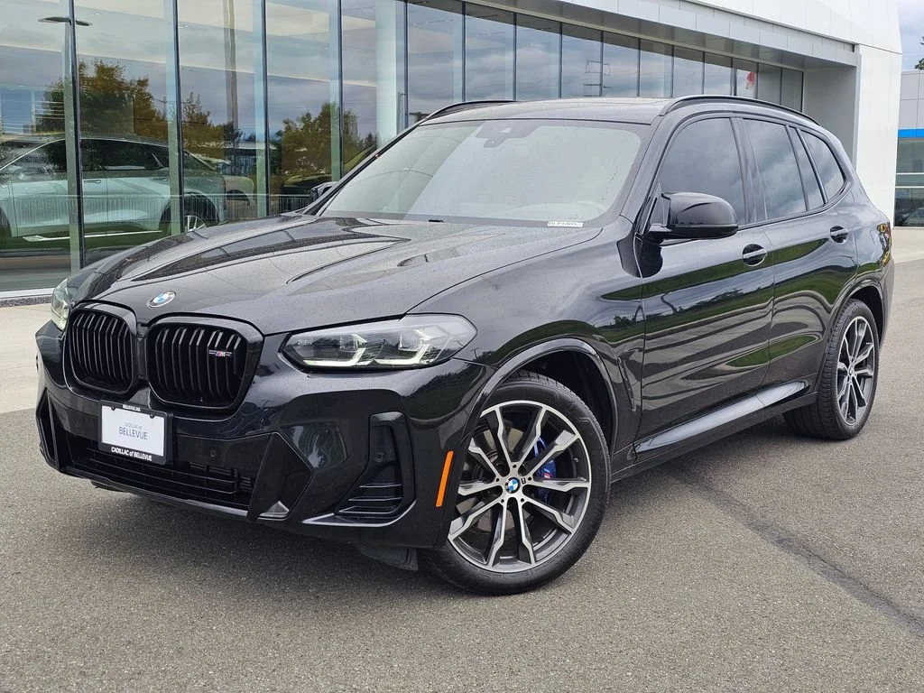 Used 2024  BMW M40i image 1