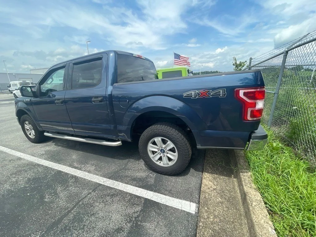 Used 2019 Blue Ford XLT image 17