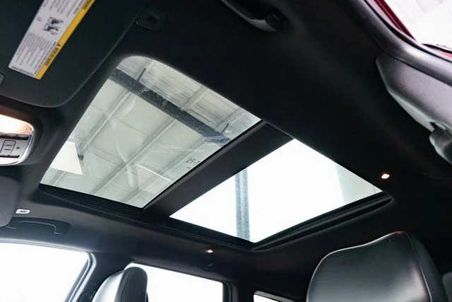 Used 2017 Red Jeep Limited image 20