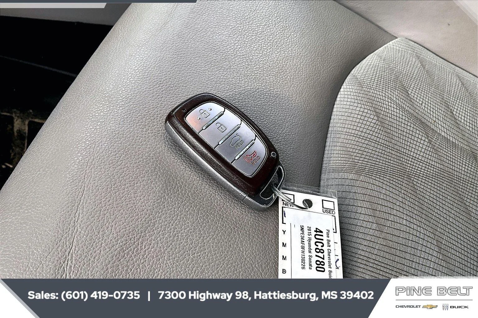 Used 2015 Lakeside Blue Hyundai 2.4L Sport image 9