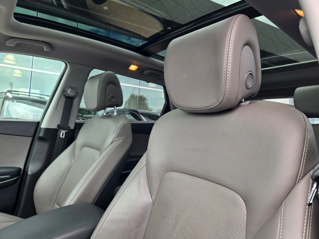 Used 2016 Gray Hyundai Limited image 25