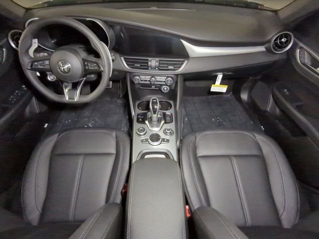 2025 Alfa Romeo Giulia Base - Photo 23