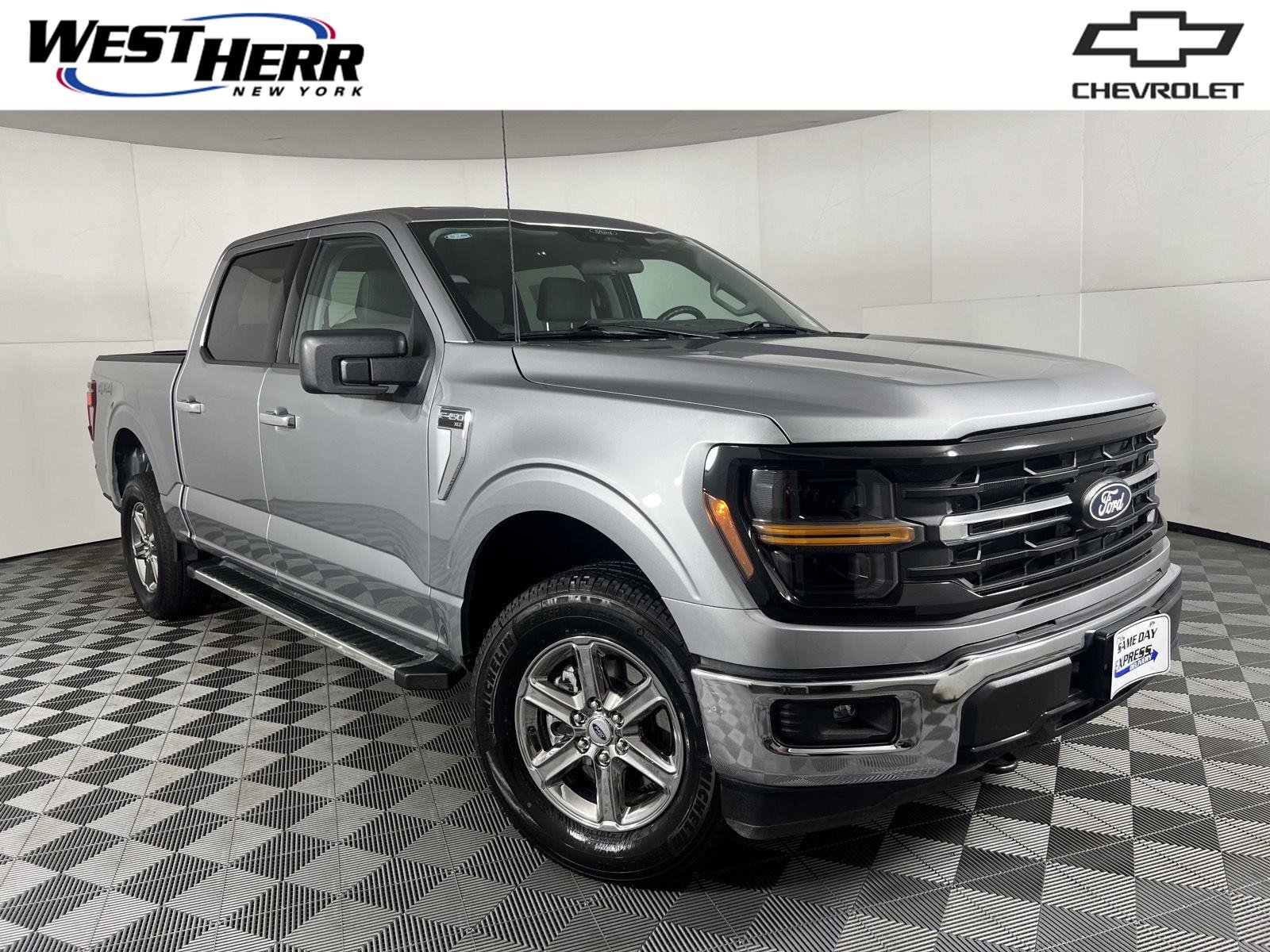 Used 2025 Iconic Silver Ford  image 1