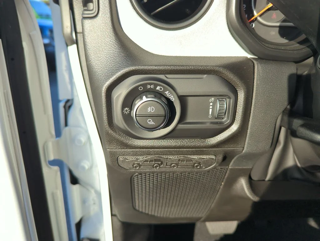 New 2026 Bright White Clear-Coat Exterior Paint Jeep Willys image 16