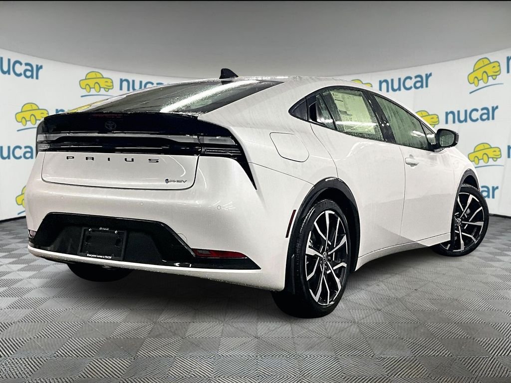 2026 Toyota Prius Plug-in Hybrid XSE - Photo 7