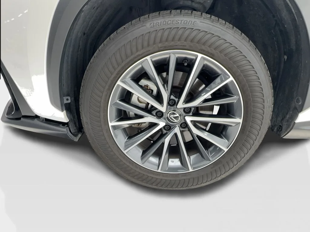 Used 2025 White Lexus 350 Premium image 12