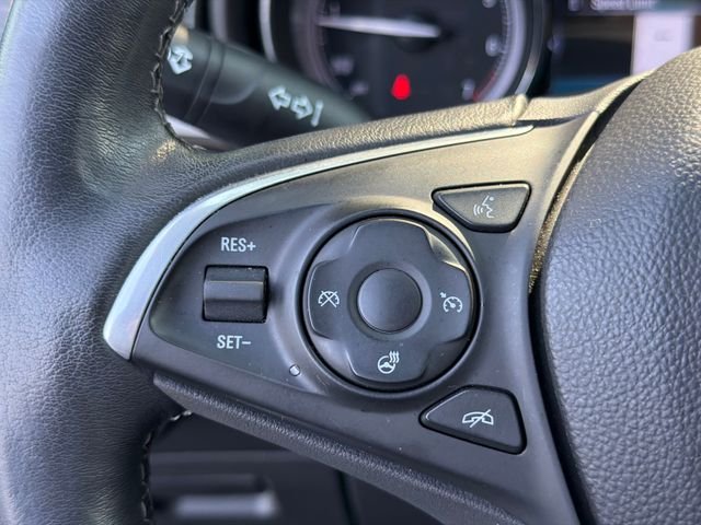 Used 2020 White Buick Essence image 25