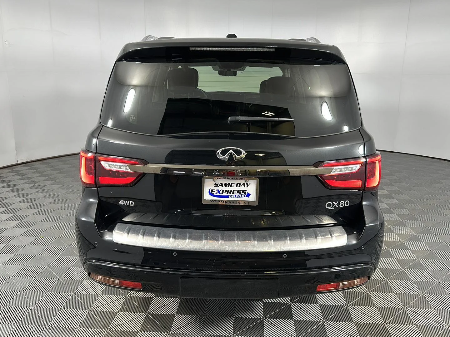Used 2021 Mineral Black INFINITI PREMIUM SELECT image 28
