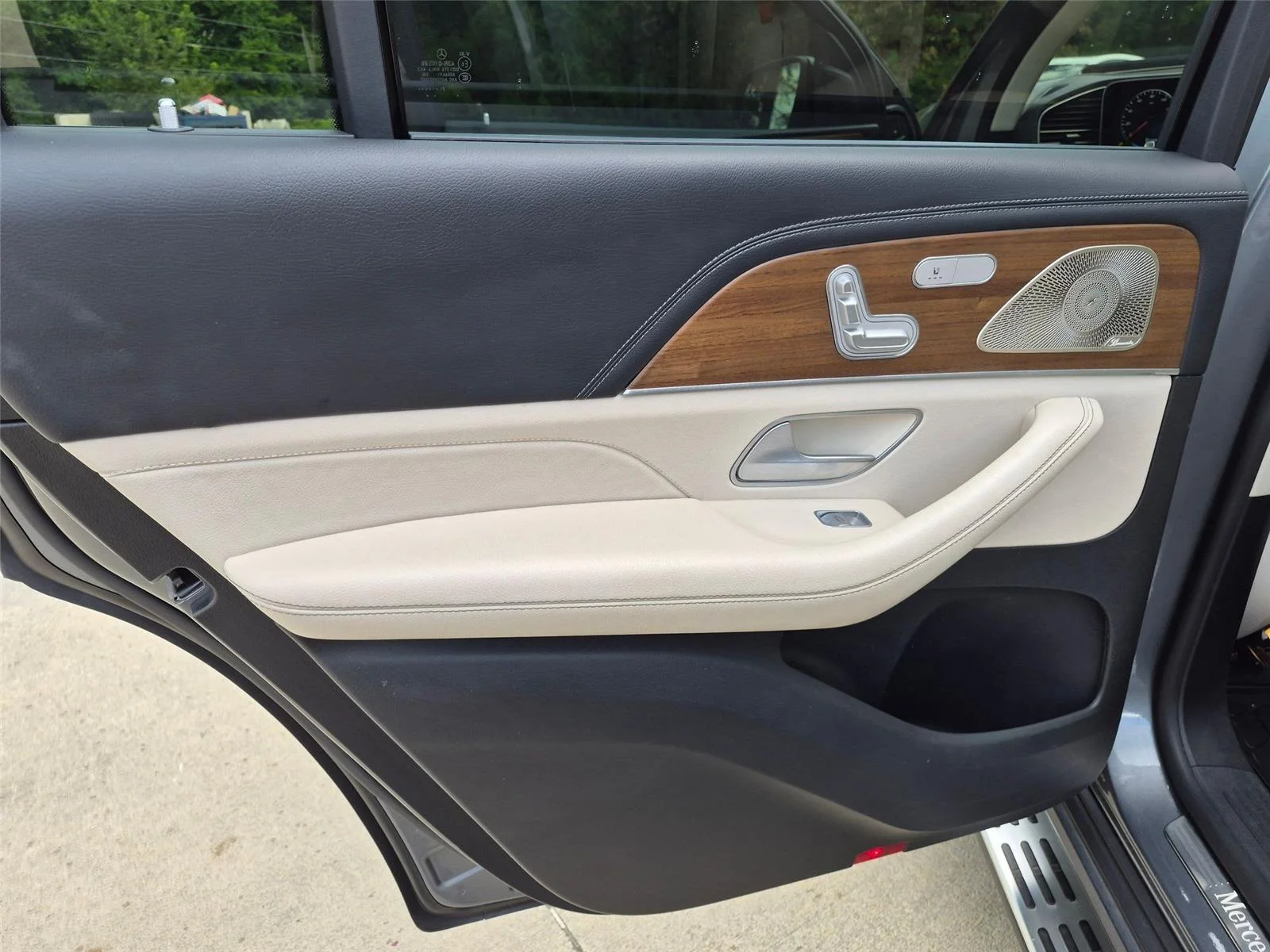 Used 2021 Selenite Grey Metallic Mercedes-Benz GLS 450 image 24