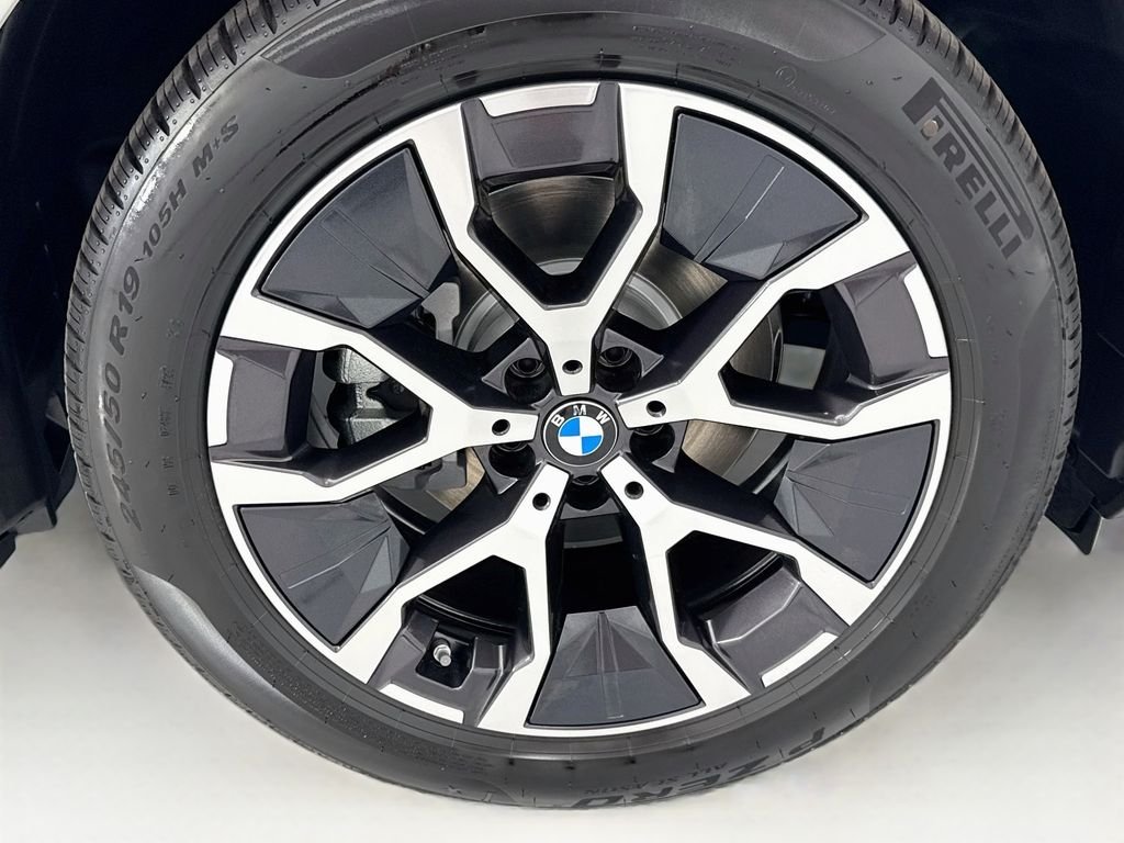 New 2026 White Metallic BMW 30 xDrive image 31