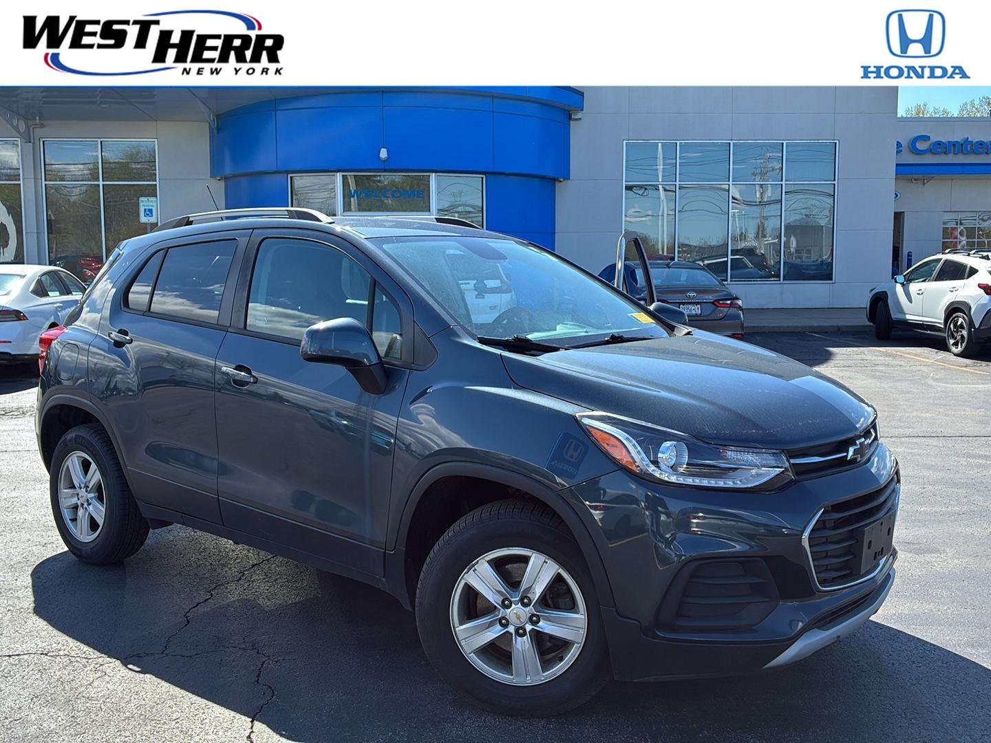 2021 Chevrolet Trax LT AWD's photo