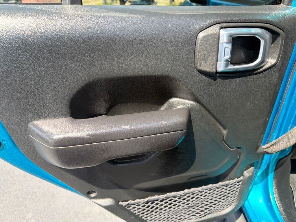 Used 2020 Teal Jeep Unlimited Sport S image 12