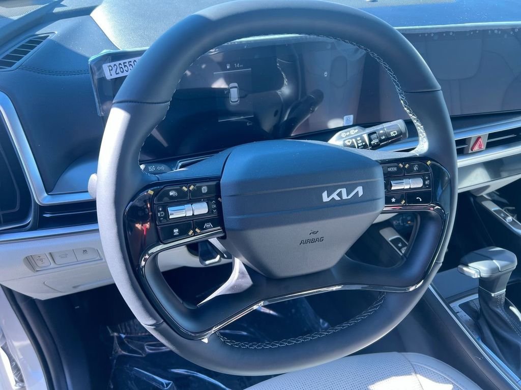 New 2026 Glacial White Pearl Kia EX image 17