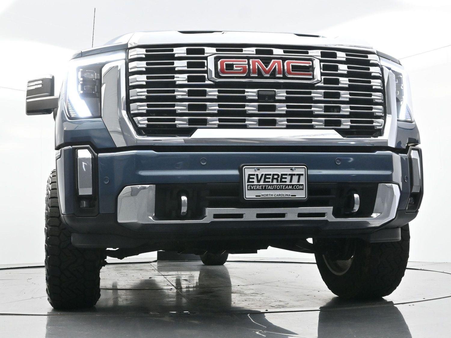 Used 2024 Downpour Metallic GMC Denali image 40