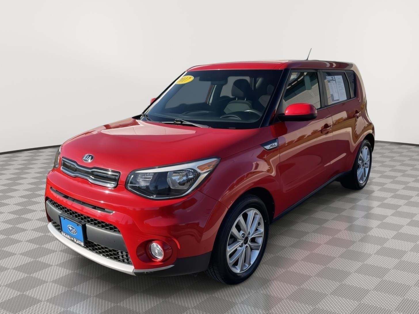 Used 2017 Inferno Red Kia + image 10
