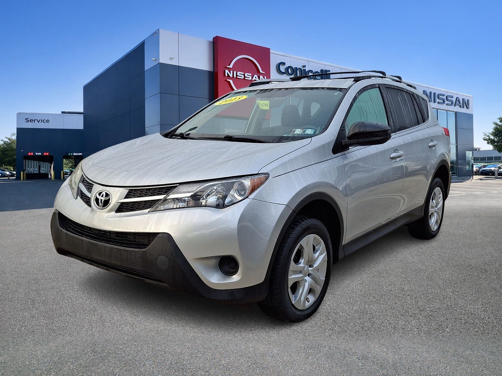 Used 2013 Toyota RAV4 LE with VIN 2T3BFREV8DW043034 for sale in Conshohocken, PA
