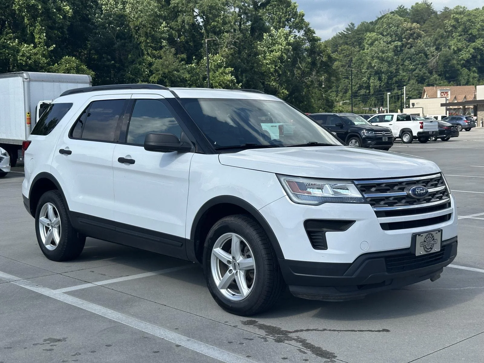 Used 2018 Oxford White Ford Base image 1