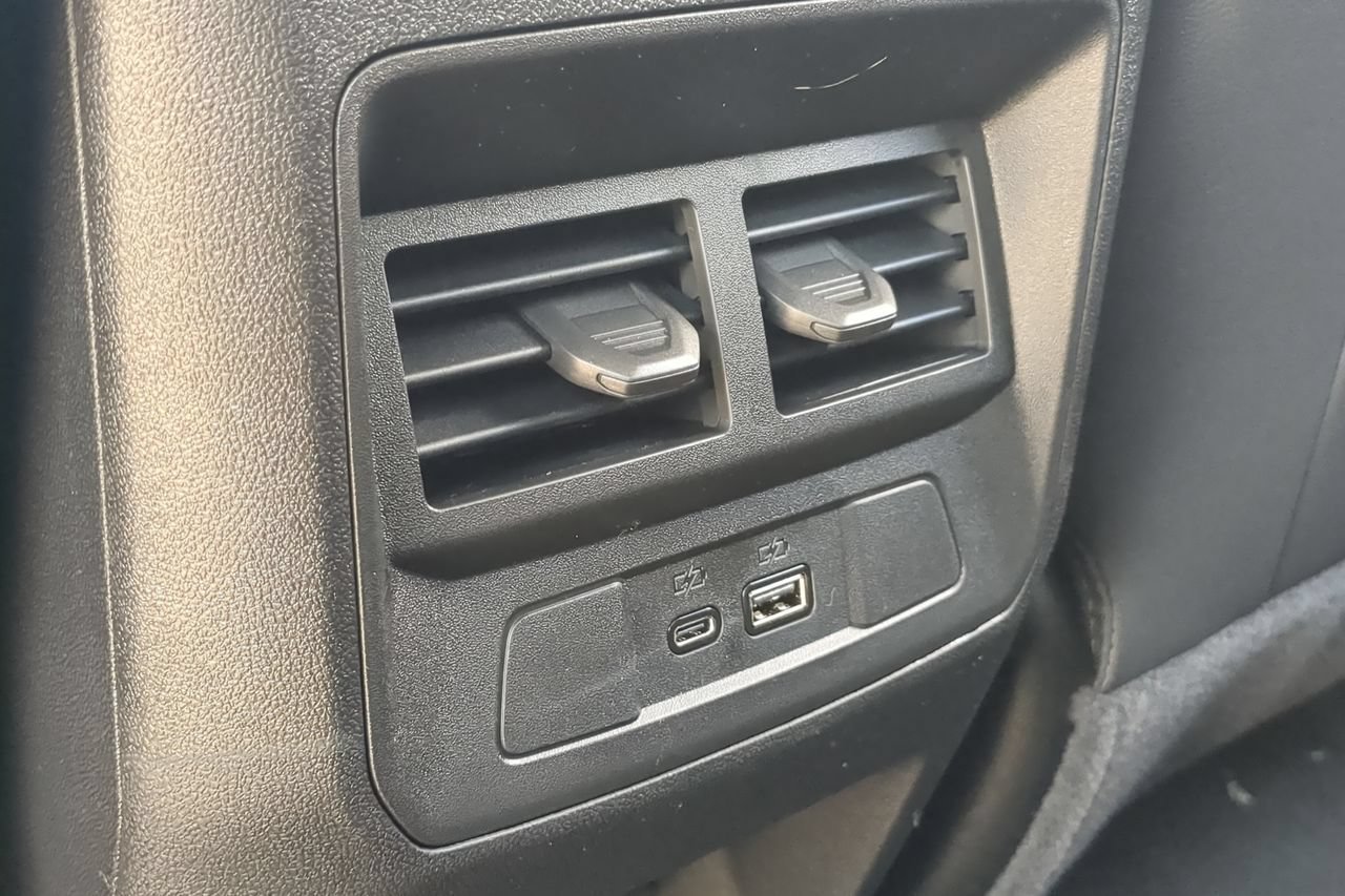 New 2026 Onyx Black GMC Elevation image 21