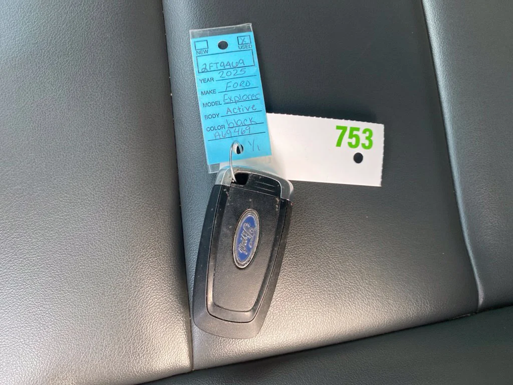 Used 2025  Ford Active image 15