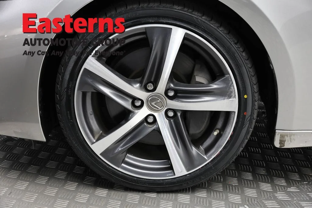 Used 2019 Silver Lexus 300 image 35