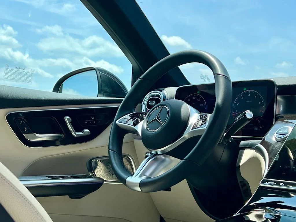 Certified Used 2026  Mercedes-Benz GLC 300 image 10