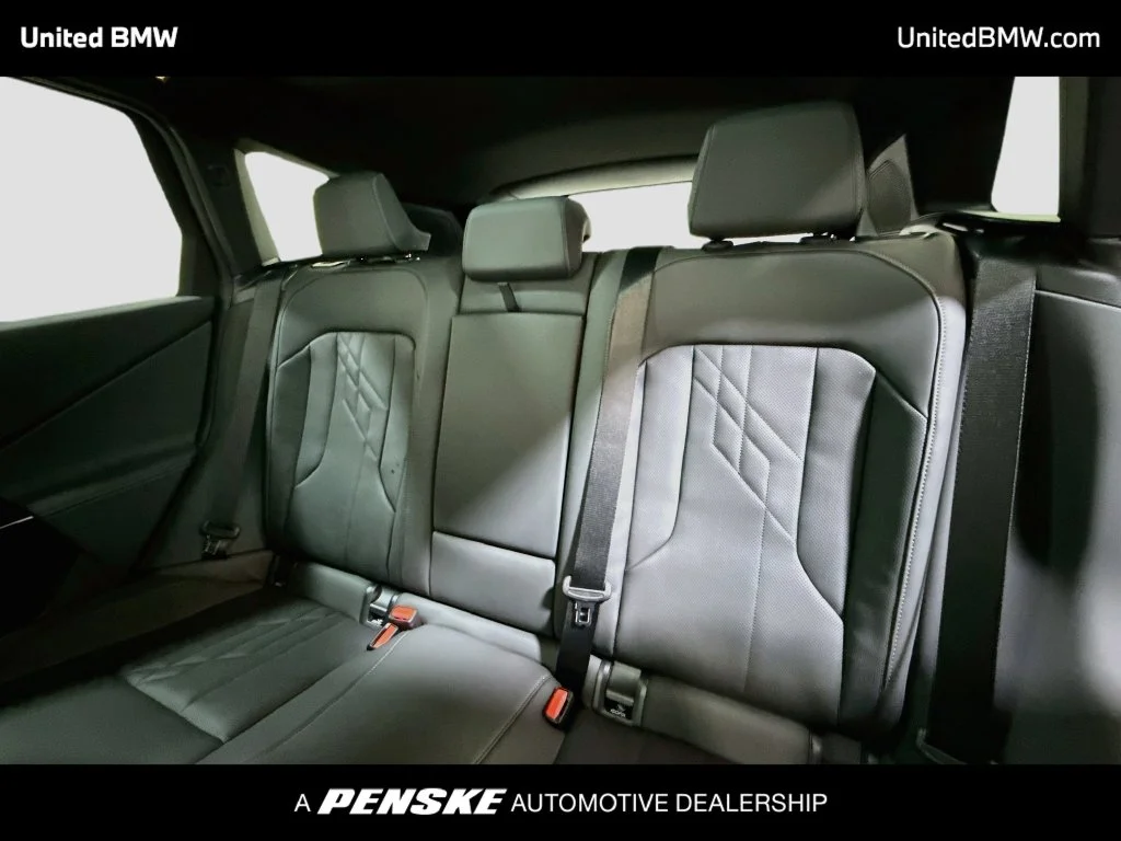 New 2026 Mineral White Metallic BMW 30 xDrive image 20
