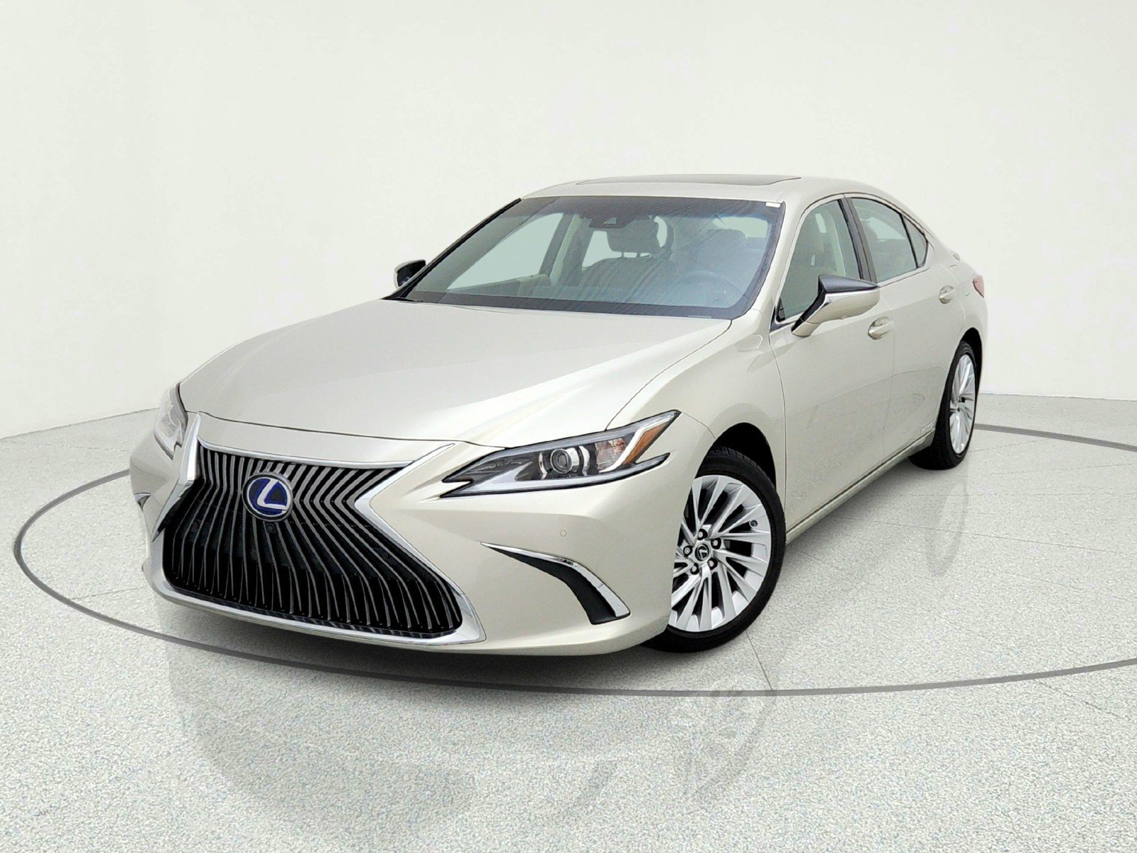 Used 2019 MOONBEAM BEIGE Lexus ES 300h Luxury image 2