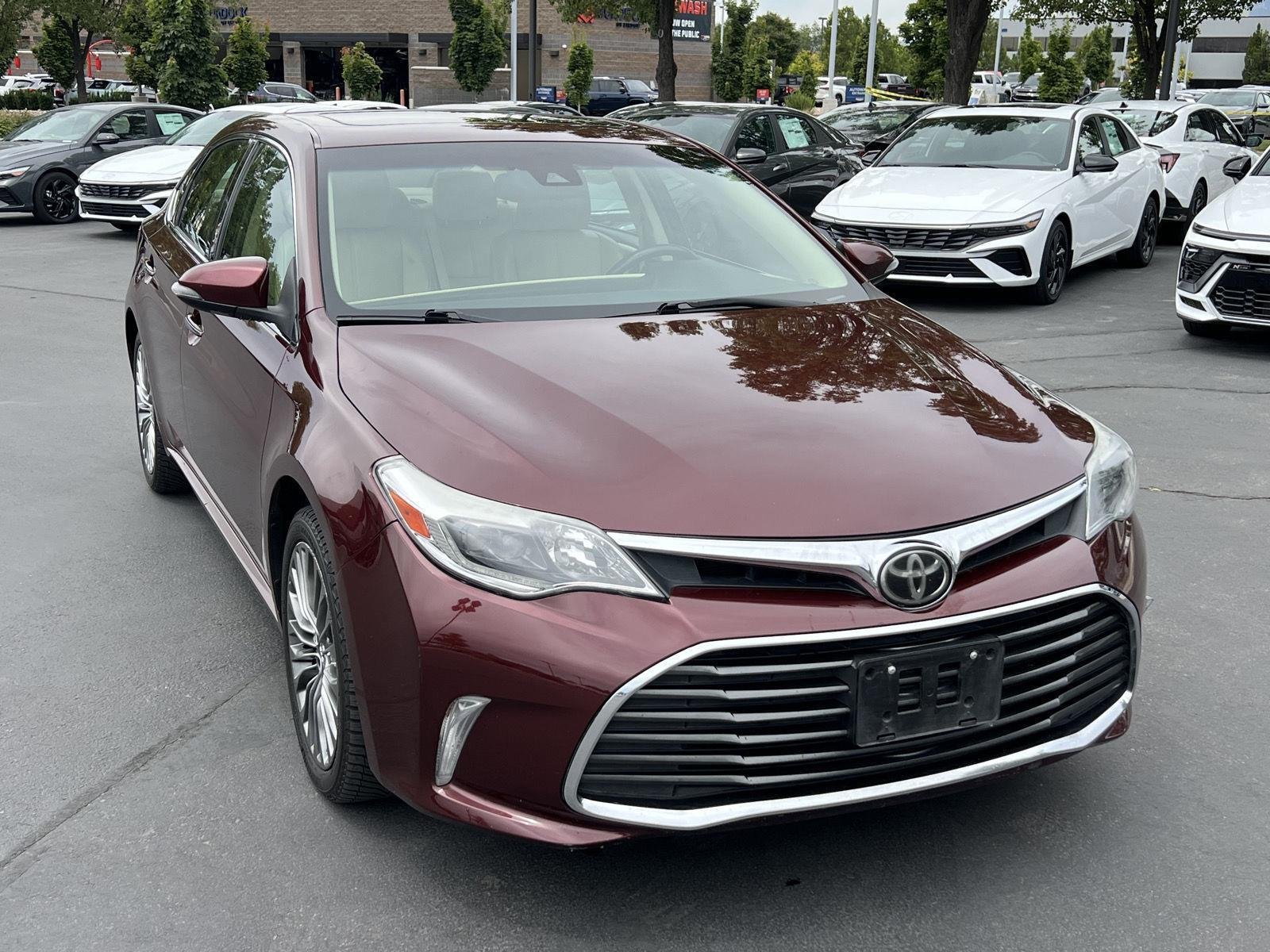 Used 2016 Ooh La La Rouge Mica Toyota Limited image 4
