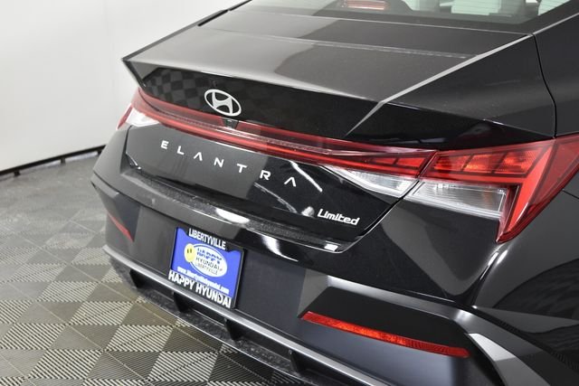 New 2026 Black Hyundai Limited image 9