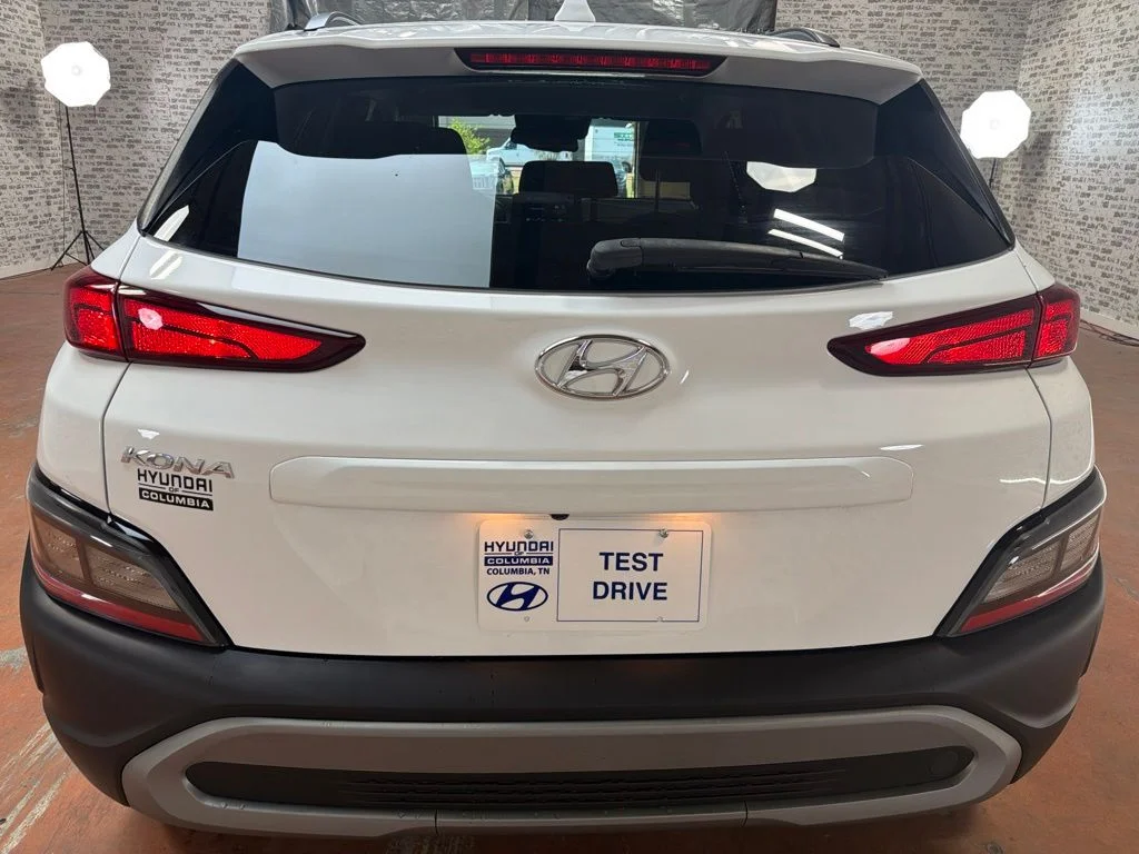 Used 2022 Lunar White Hyundai SEL image 6