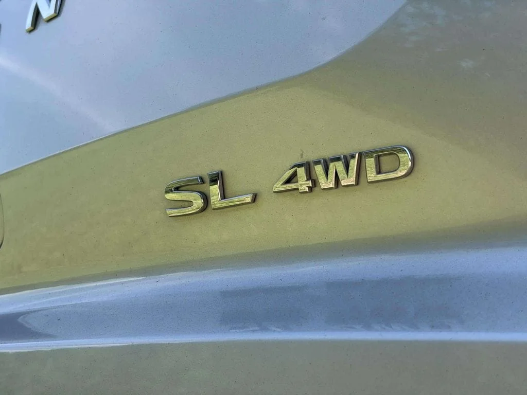 Used 2023 Brilliant Silver Metallic Nissan SL image 17