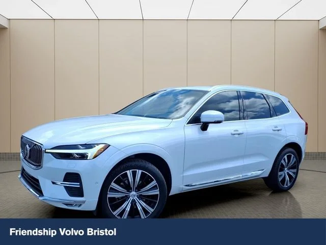 Certified Used 2023 Crystal White Volvo Plus image 1