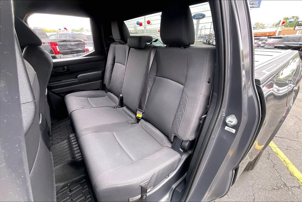 Used 2024  Toyota SR5 image 23