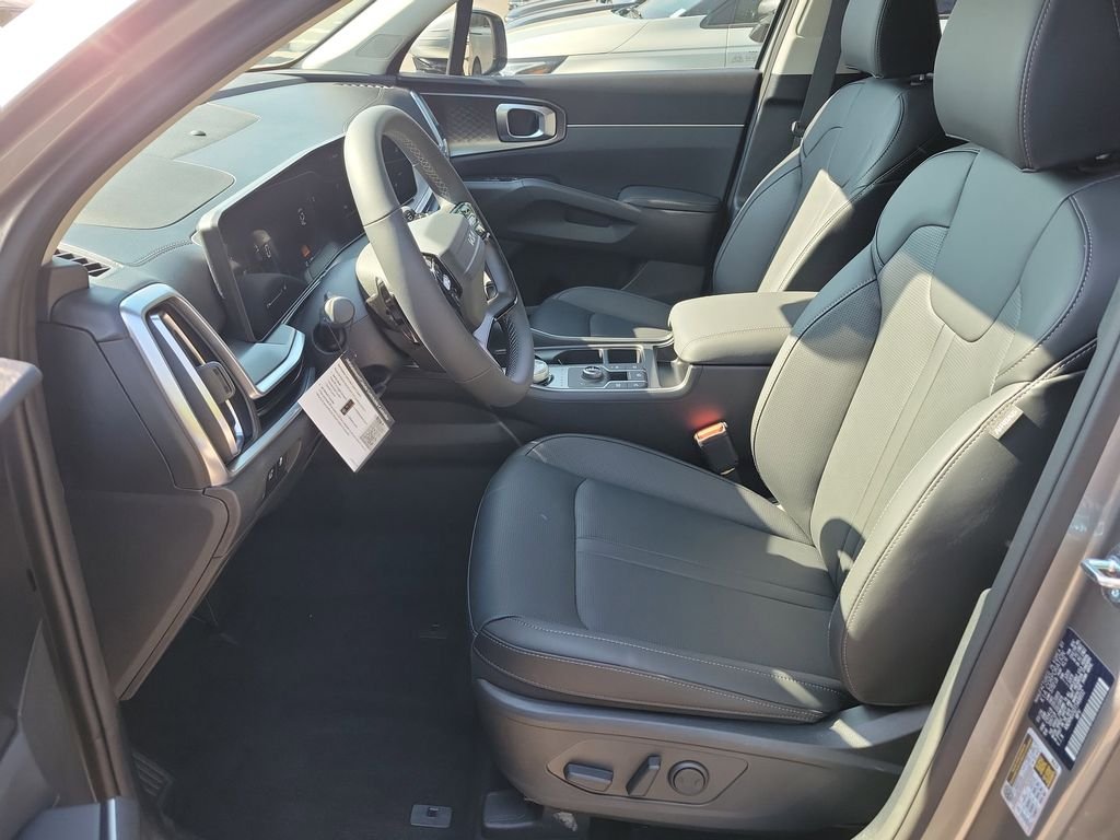 New 2026 Gray Kia EX image 23