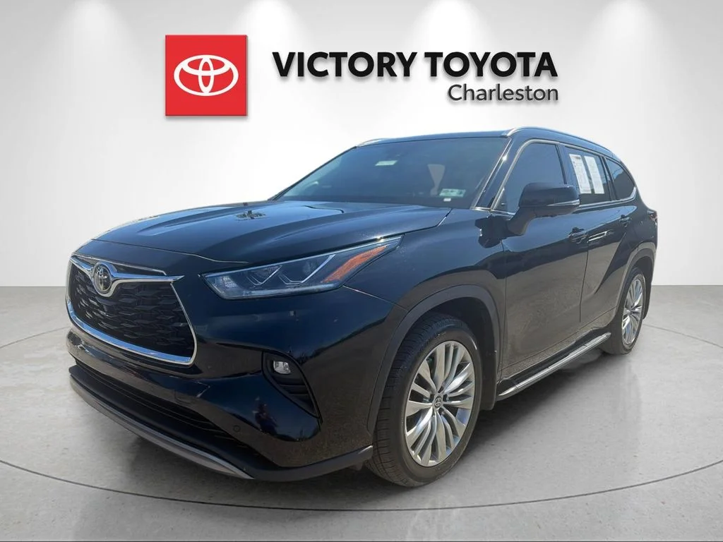 Used 2025 Black Toyota Platinum image 1