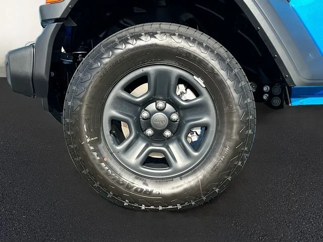 New 2026 Hydro Blue Pearl-Coat Exterior Paint Jeep Sport image 20