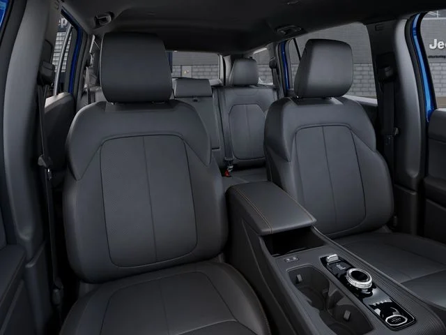 New 2026 Hydro Blue Pearl-Coat Exterior Paint Jeep Limited image 16