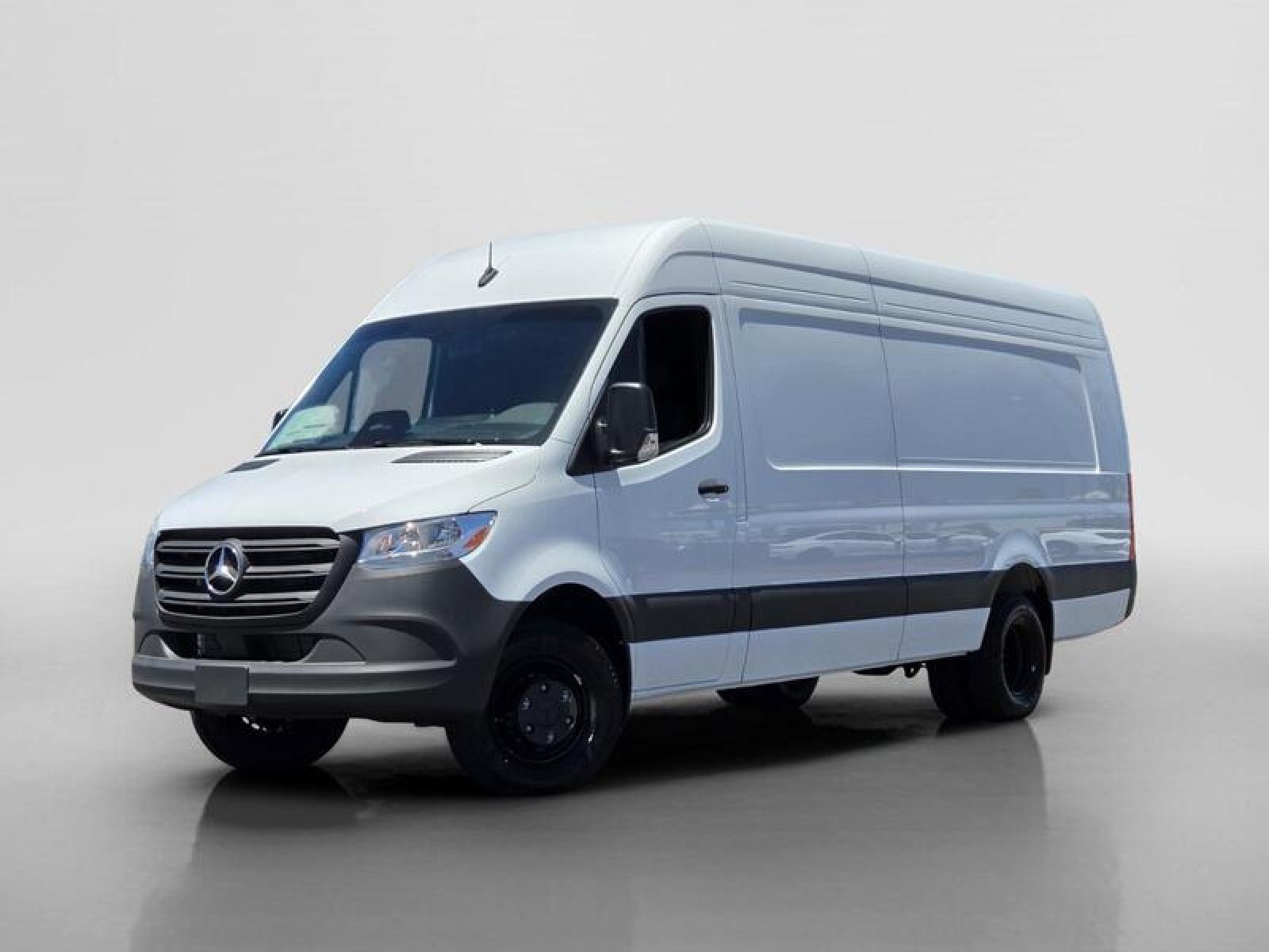 2026 Mercedes-Benz Sprinter 3500XD 170 Ext WB HO High Roof's photo