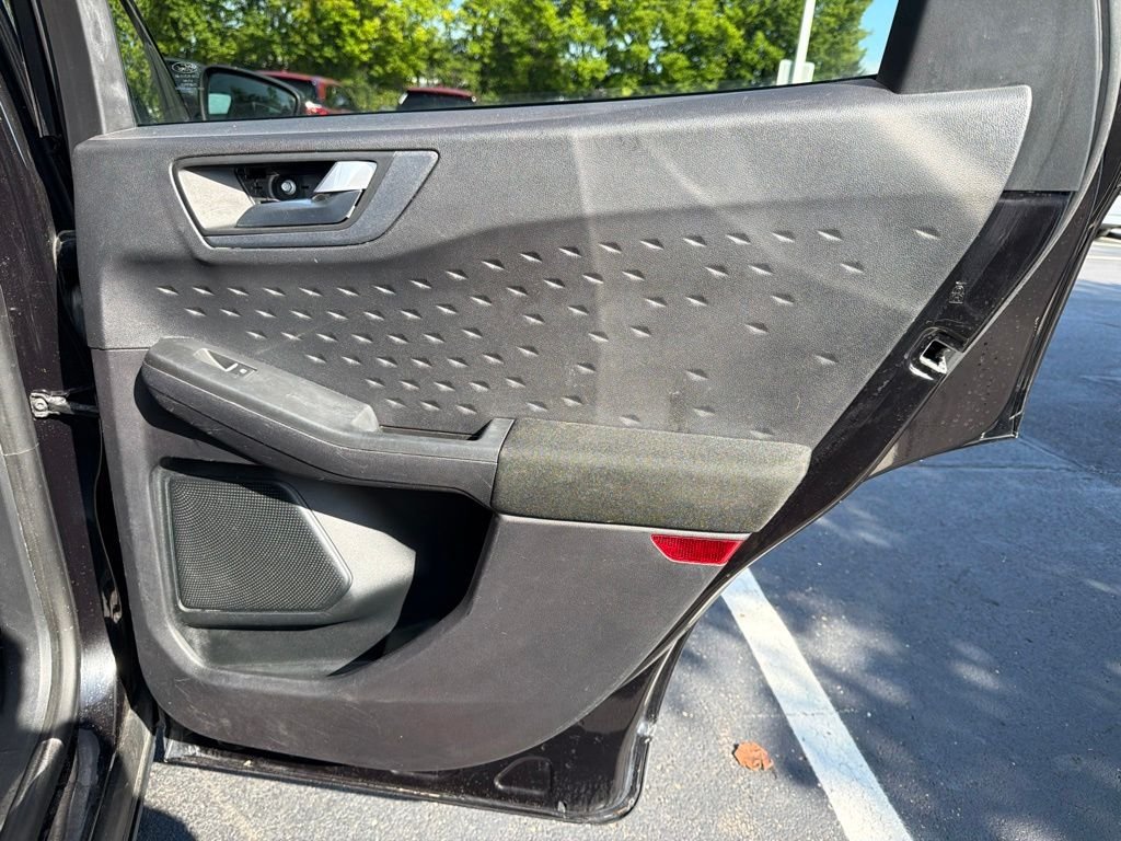 Used 2020 Black Metallic Ford SE image 22