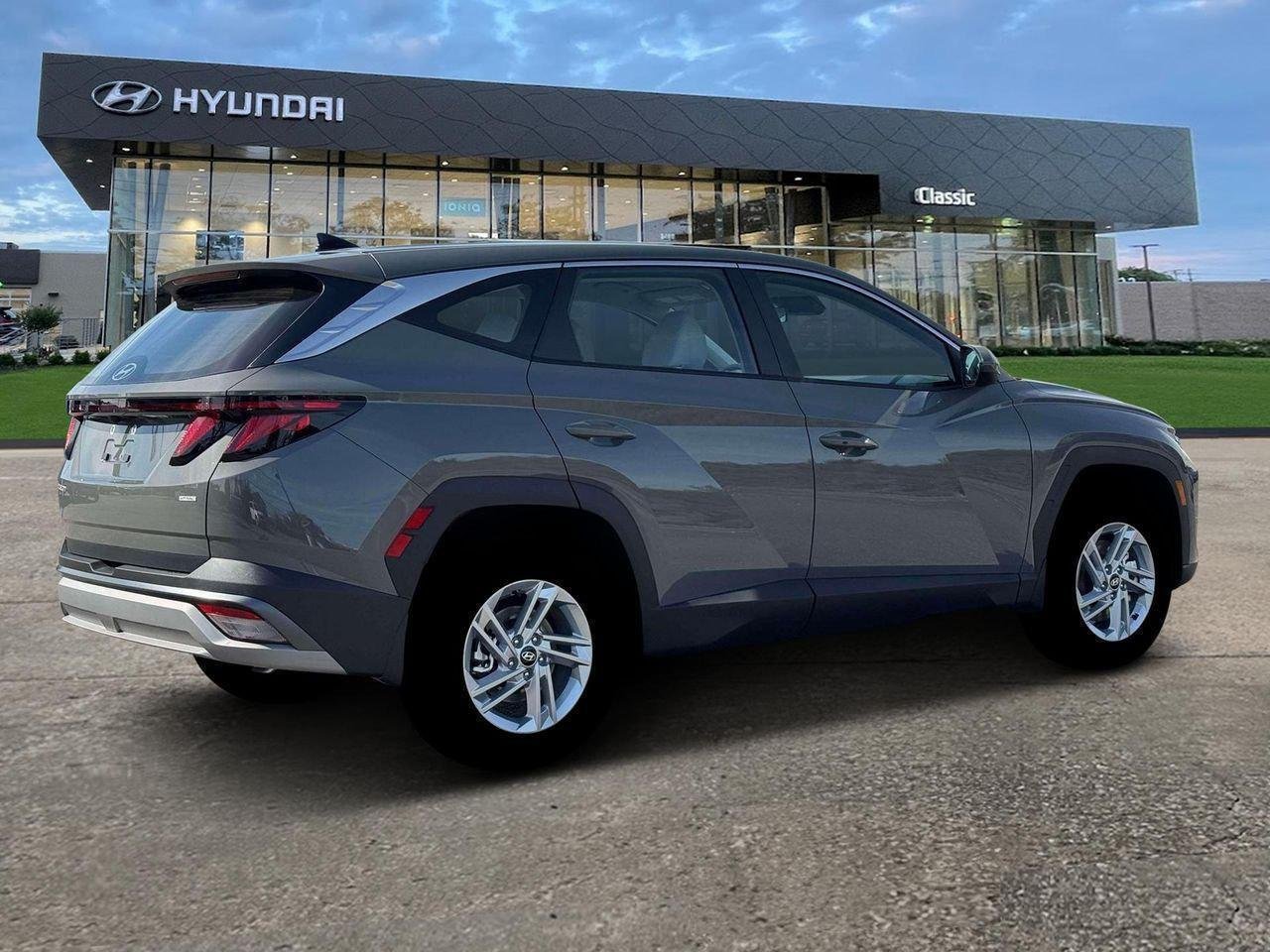 New 2026 Hampton Gray Metallic Hyundai SE image 8