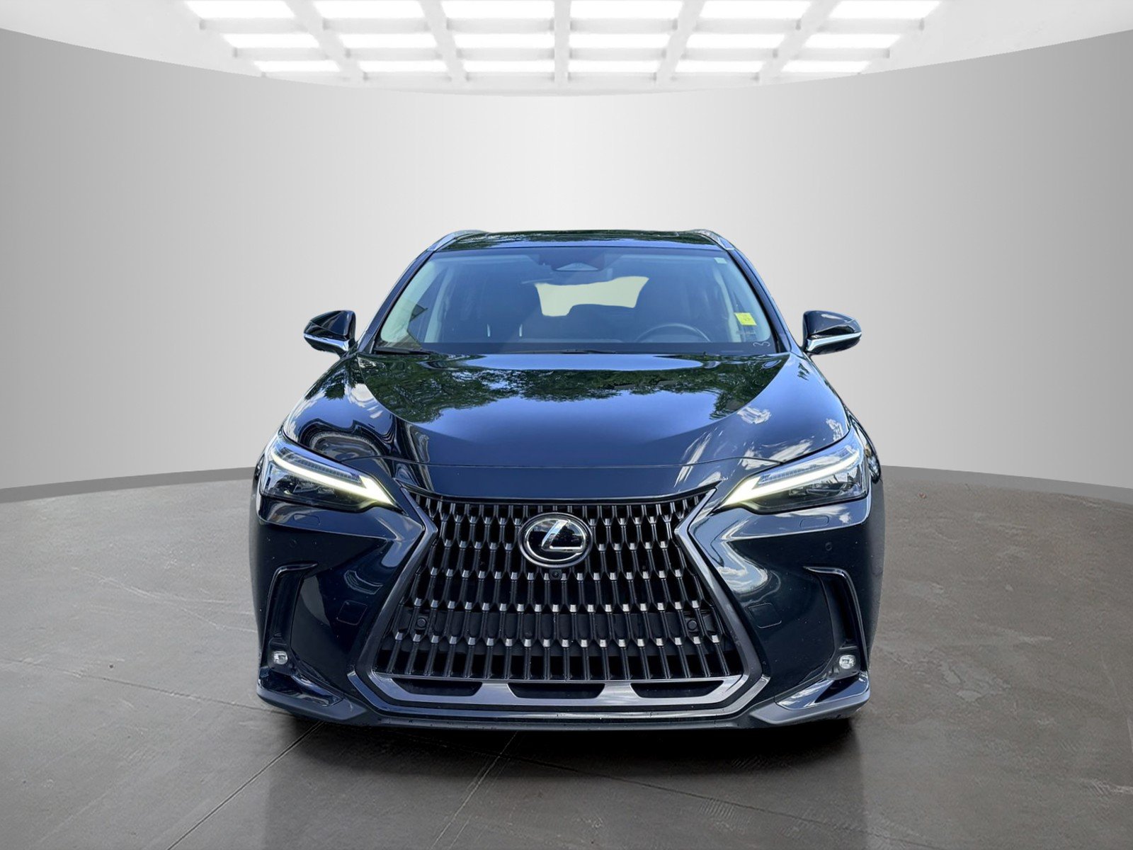 Used 2024 Black Lexus 450h+ Luxury image 2